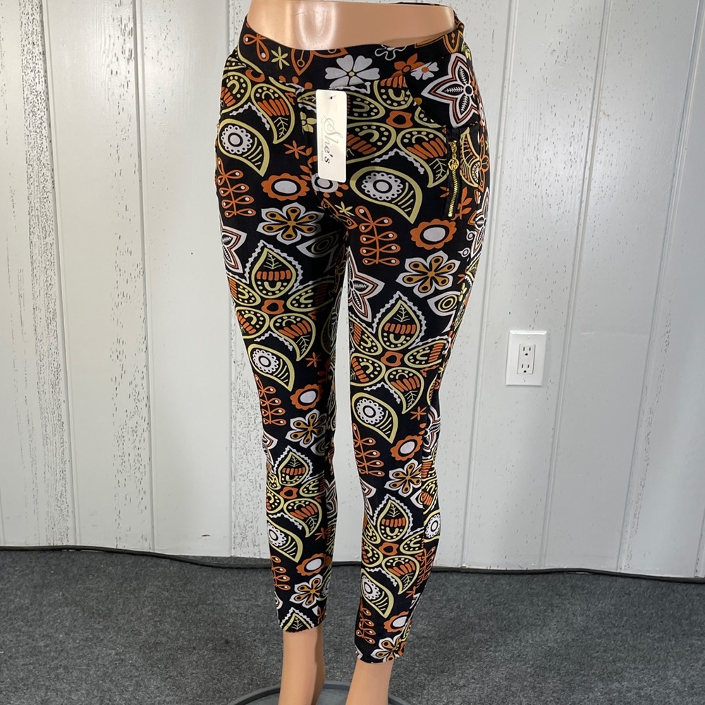 *NWT She's Women's Floral Fleece Leggings Sz M